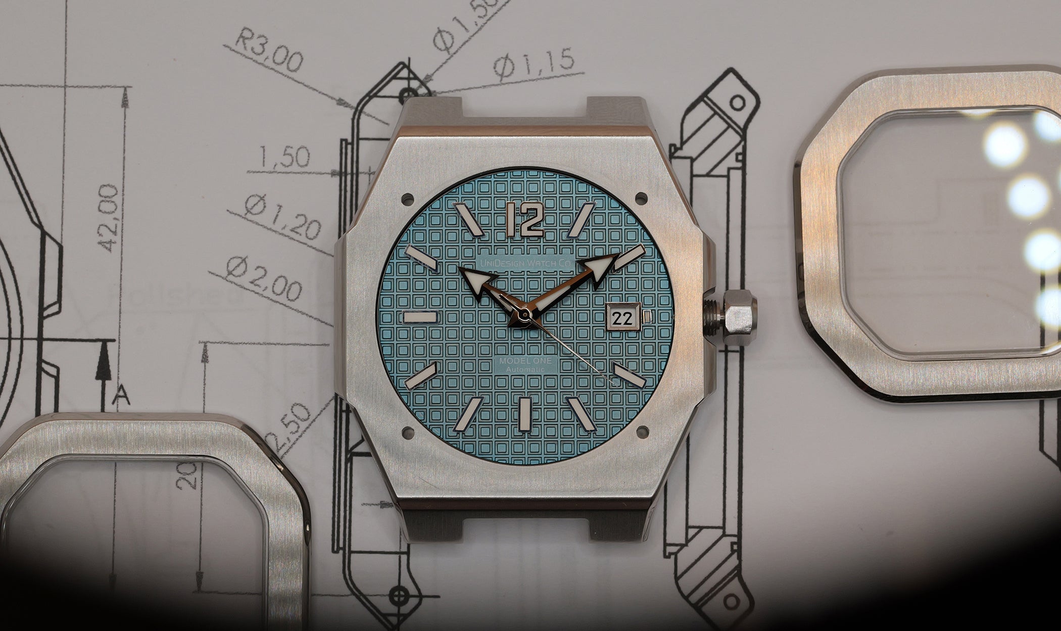 Directional Watch Your timeless square integrated bracelet watch – UniDesignWatch