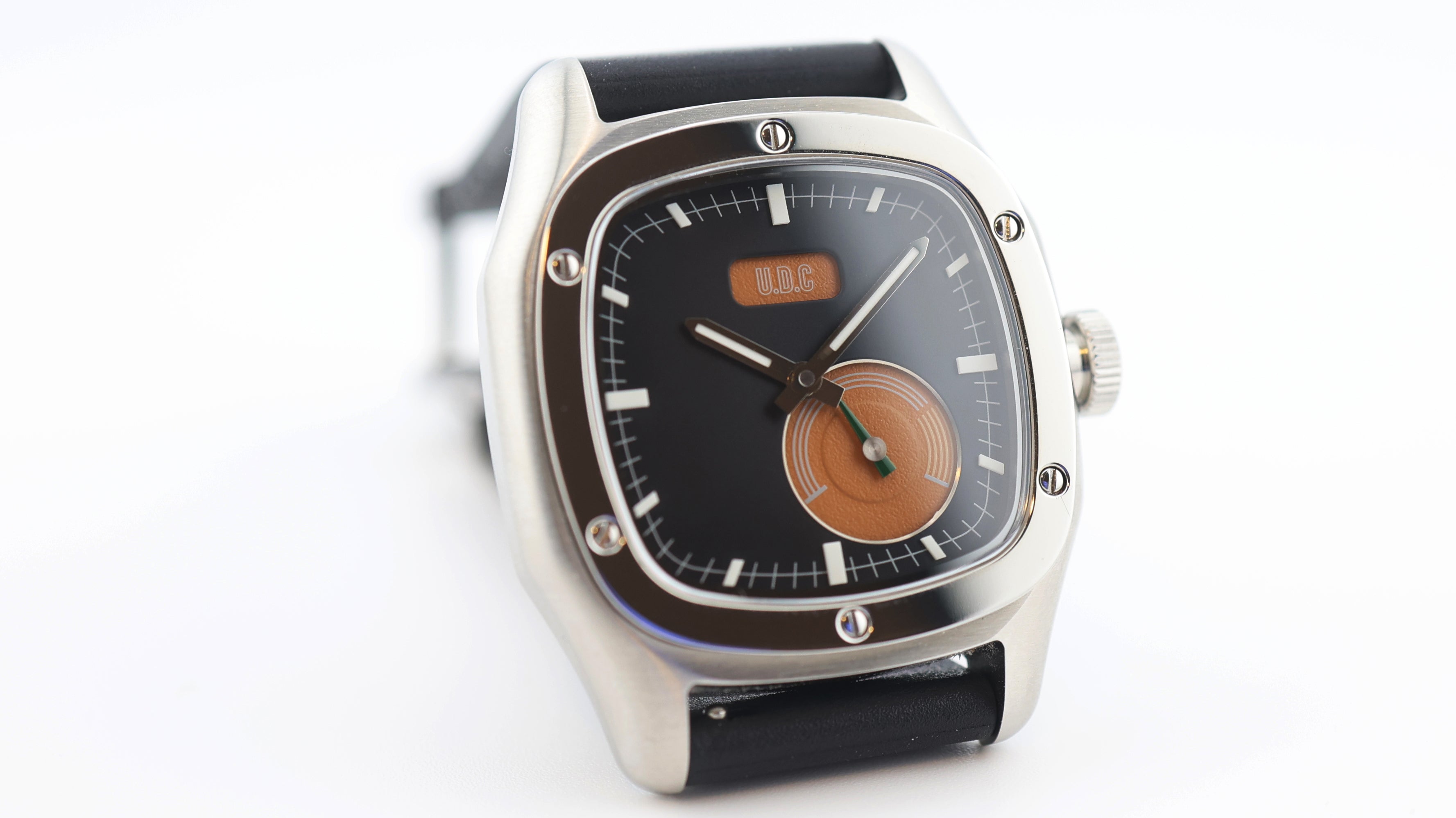 Autoclassic (Pre-order) – UniDesignWatch